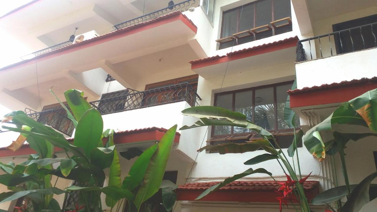 Diana Apartments Candolim Exterior foto